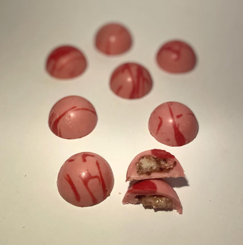 Maison du Chocolat's Cheesecake-Stuffed Chocolates for the Barbie trend in  Amman